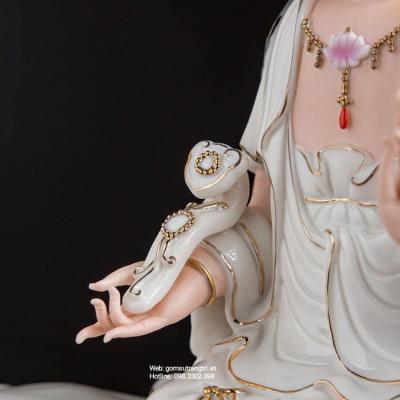 TƯỢNG BỒ TÁT CƯỠI KỲ LÂN VÀ VOI TRẮNG